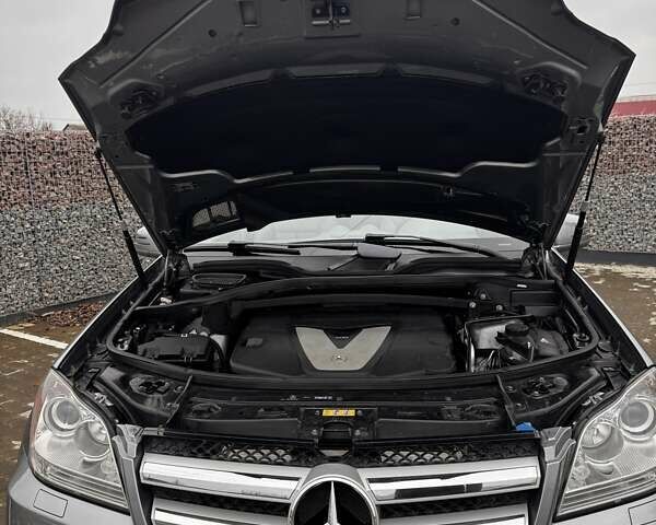 Сірий Мерседес ГЛ-Клас, об'ємом двигуна 2.99 л та пробігом 290 тис. км за 19900 $, фото 22 на Automoto.ua