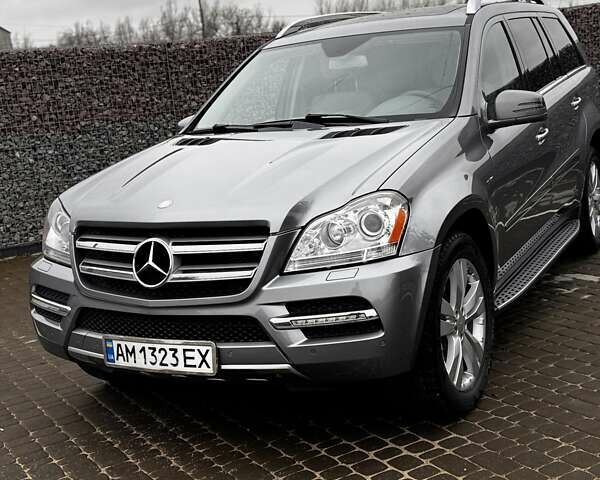 Сірий Мерседес ГЛ-Клас, об'ємом двигуна 2.99 л та пробігом 290 тис. км за 19900 $, фото 4 на Automoto.ua