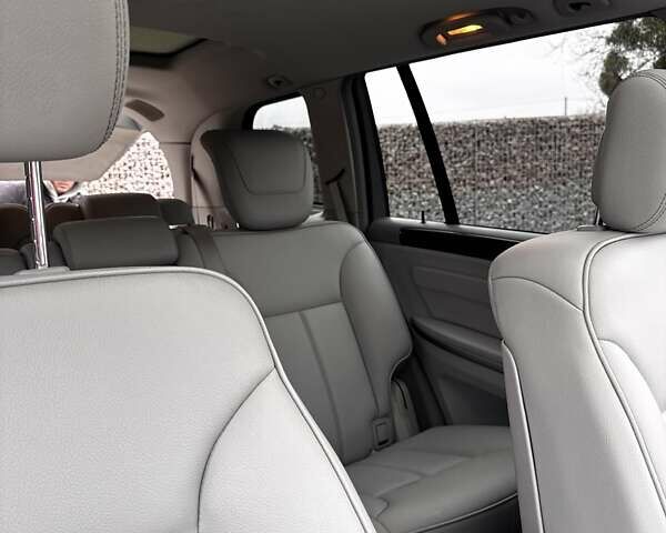 Сірий Мерседес ГЛ-Клас, об'ємом двигуна 2.99 л та пробігом 290 тис. км за 19900 $, фото 28 на Automoto.ua