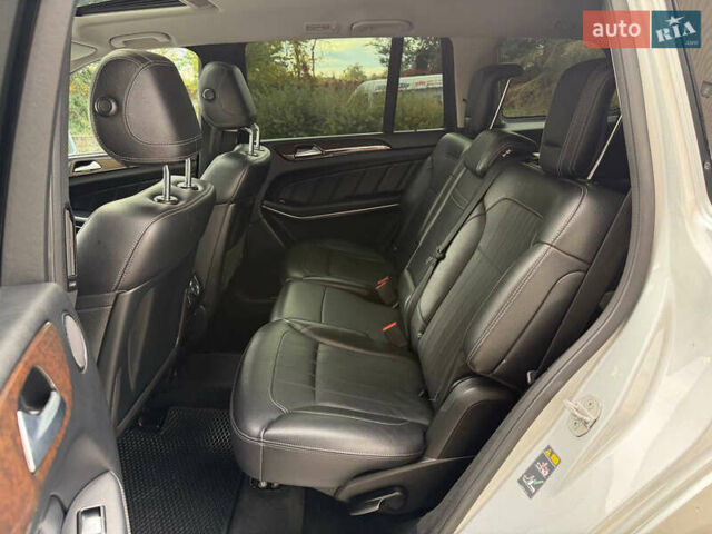 Серый Мерседес ГЛ-класс, объемом двигателя 4.66 л и пробегом 220 тыс. км за 24600 $, фото 24 на Automoto.ua