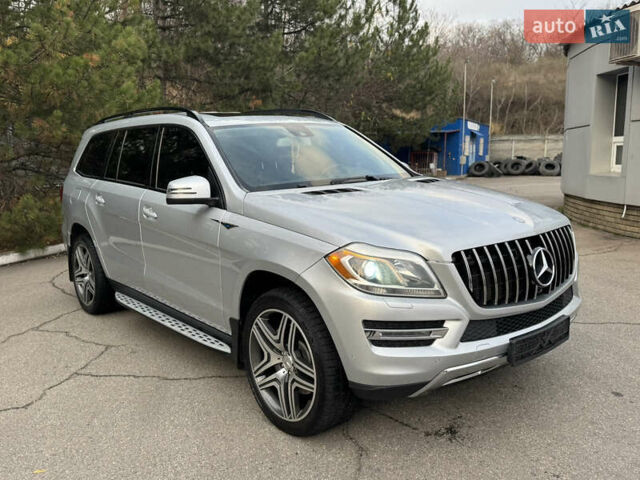 Серый Мерседес ГЛ-класс, объемом двигателя 4.66 л и пробегом 220 тыс. км за 24600 $, фото 9 на Automoto.ua
