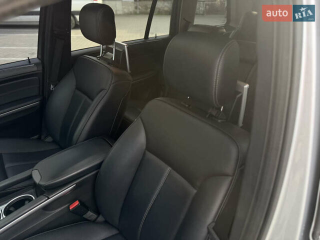 Сірий Мерседес ГЛ-Клас, об'ємом двигуна 2.99 л та пробігом 224 тис. км за 19500 $, фото 32 на Automoto.ua