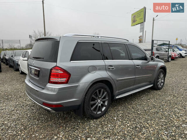 Серый Мерседес ГЛ-класс, объемом двигателя 3 л и пробегом 309 тыс. км за 20500 $, фото 16 на Automoto.ua