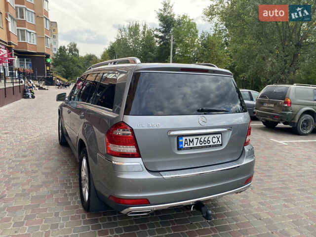 Сірий Мерседес ГЛ-Клас, об'ємом двигуна 2.99 л та пробігом 243 тис. км за 17000 $, фото 5 на Automoto.ua