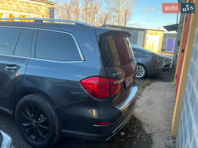 Серый Мерседес ГЛ-класс, объемом двигателя 4.6 л и пробегом 320 тыс. км за 12000 $, фото 3 на Automoto.ua