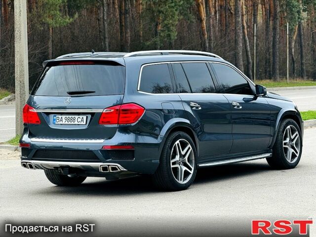 Серый Мерседес ГЛ-класс, объемом двигателя 3 л и пробегом 190 тыс. км за 25500 $, фото 5 на Automoto.ua