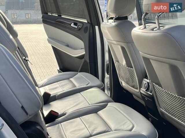 Сірий Мерседес ГЛ-Клас, об'ємом двигуна 4.7 л та пробігом 325 тис. км за 23900 $, фото 4 на Automoto.ua