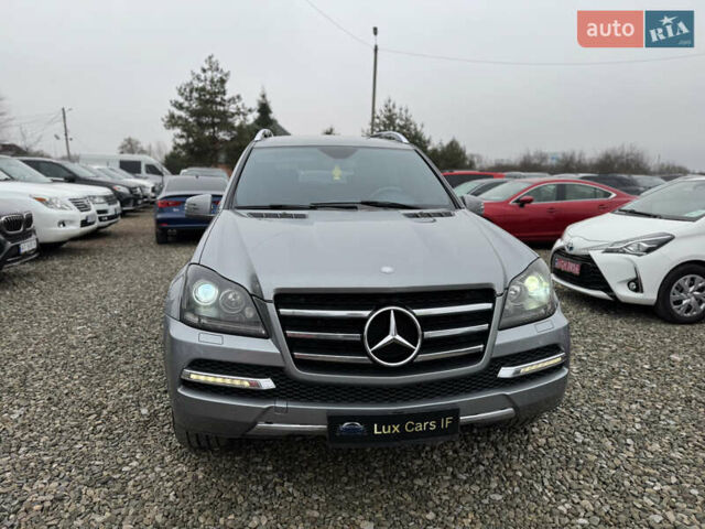 Серый Мерседес ГЛ-класс, объемом двигателя 3 л и пробегом 309 тыс. км за 20500 $, фото 4 на Automoto.ua