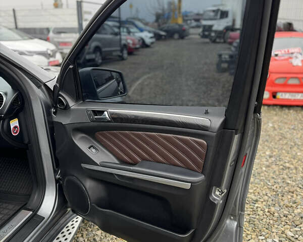 Серый Мерседес ГЛ-класс, объемом двигателя 3 л и пробегом 309 тыс. км за 20500 $, фото 32 на Automoto.ua