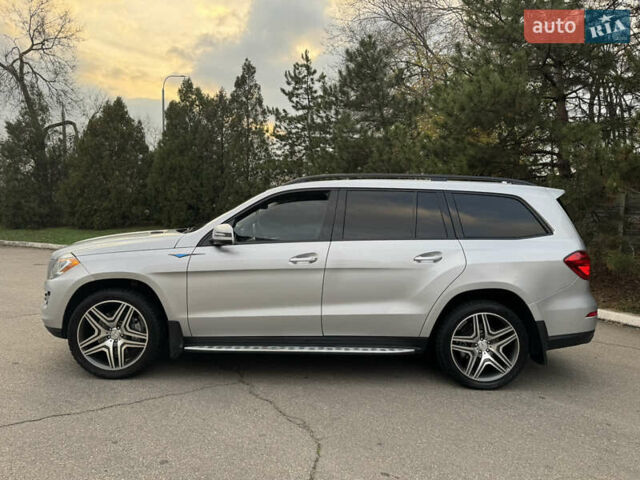 Серый Мерседес ГЛ-класс, объемом двигателя 4.66 л и пробегом 220 тыс. км за 24600 $, фото 18 на Automoto.ua