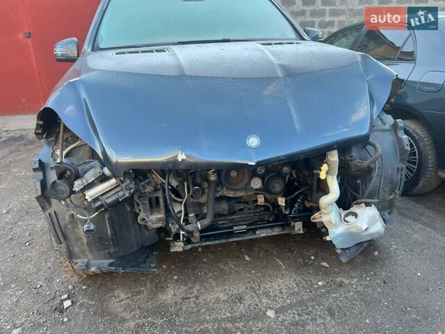 Серый Мерседес ГЛ-класс, объемом двигателя 4.6 л и пробегом 320 тыс. км за 12000 $, фото 1 на Automoto.ua