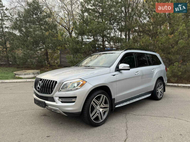 Серый Мерседес ГЛ-класс, объемом двигателя 4.66 л и пробегом 220 тыс. км за 24600 $, фото 5 на Automoto.ua