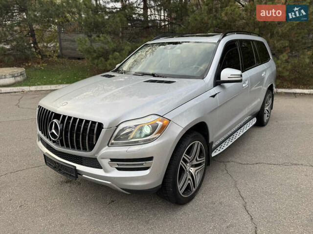 Серый Мерседес ГЛ-класс, объемом двигателя 4.66 л и пробегом 220 тыс. км за 24600 $, фото 4 на Automoto.ua