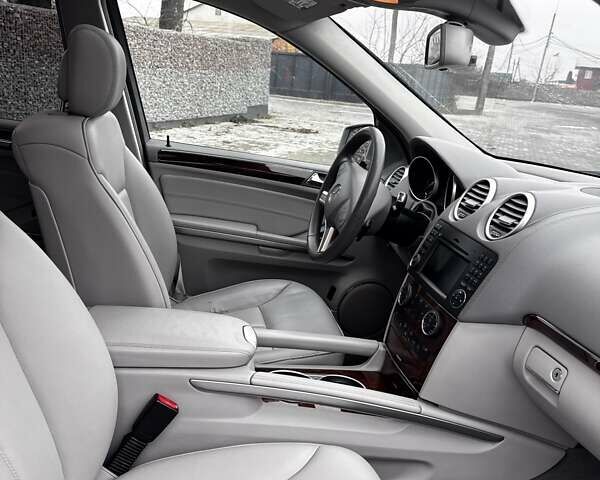 Сірий Мерседес ГЛ-Клас, об'ємом двигуна 2.99 л та пробігом 290 тис. км за 19900 $, фото 26 на Automoto.ua