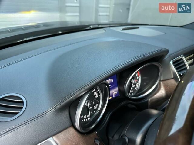 Мерседес ГЛ-Клас 2013 у Києві на Automoto.ua Сірий Мерседес ГЛ-Клас, об'ємом двигуна 3 л та пробігом 215 тис. км за 24650 $, фото 64 на Automoto.ua