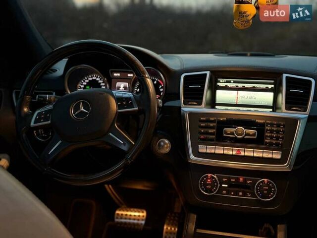 Серый Мерседес ГЛ-класс, объемом двигателя 4.66 л и пробегом 240 тыс. км за 22500 $, фото 51 на Automoto.ua