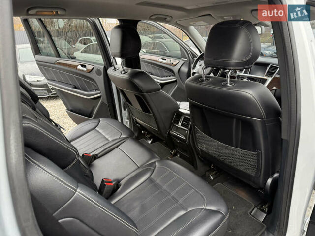 Серый Мерседес ГЛ-класс, объемом двигателя 4.66 л и пробегом 225 тыс. км за 19999 $, фото 20 на Automoto.ua