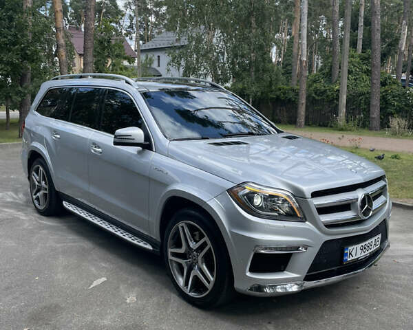 Сірий Мерседес ГЛ-Клас, об'ємом двигуна 4.66 л та пробігом 152 тис. км за 32000 $, фото 2 на Automoto.ua