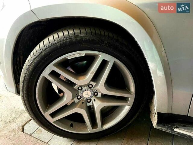 Серый Мерседес ГЛ-класс, объемом двигателя 4.7 л и пробегом 41 тыс. км за 50000 $, фото 9 на Automoto.ua