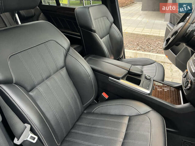 Серый Мерседес ГЛ-класс, объемом двигателя 3 л и пробегом 153 тыс. км за 23700 $, фото 26 на Automoto.ua