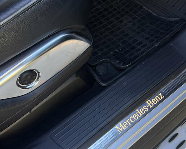 Сірий Мерседес ГЛ-Клас, об'ємом двигуна 2.99 л та пробігом 251 тис. км за 24500 $, фото 12 на Automoto.ua