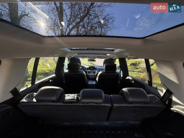Сірий Мерседес ГЛ-Клас, об'ємом двигуна 2.99 л та пробігом 251 тис. км за 24500 $, фото 11 на Automoto.ua