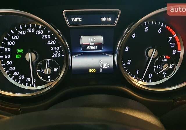 Серый Мерседес ГЛ-класс, объемом двигателя 4.7 л и пробегом 41 тыс. км за 50000 $, фото 4 на Automoto.ua