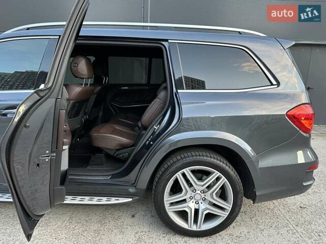 Мерседес ГЛ-Клас 2013 у Києві на Automoto.ua Сірий Мерседес ГЛ-Клас, об'ємом двигуна 3 л та пробігом 215 тис. км за 24650 $, фото 67 на Automoto.ua