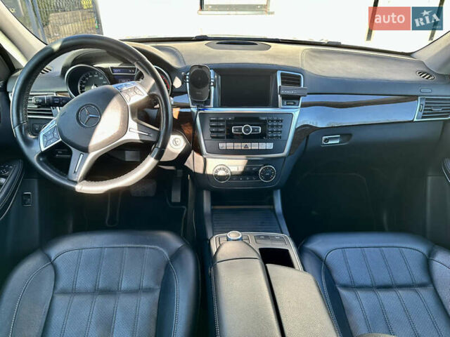 Сірий Мерседес ГЛ-Клас, об'ємом двигуна 3 л та пробігом 246 тис. км за 29500 $, фото 13 на Automoto.ua