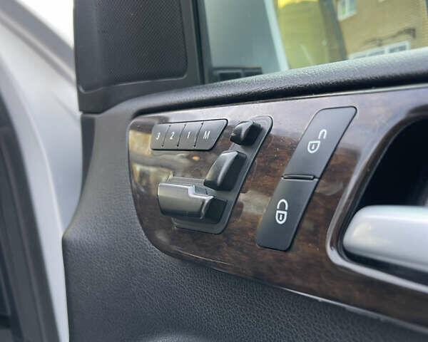 Серый Мерседес ГЛ-класс, объемом двигателя 3 л и пробегом 240 тыс. км за 22900 $, фото 28 на Automoto.ua