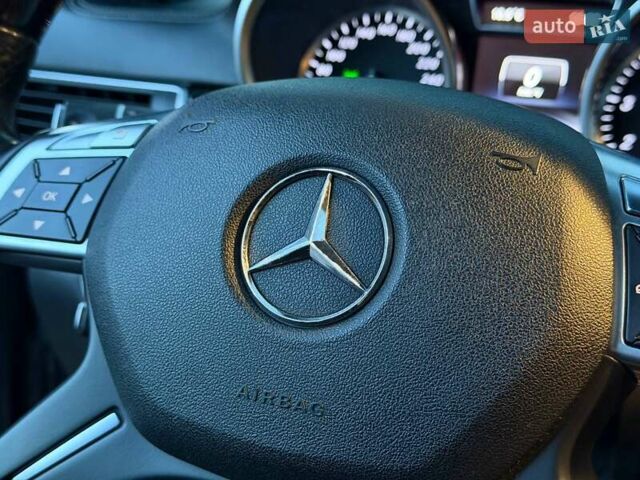 Серый Мерседес ГЛ-класс, объемом двигателя 4.66 л и пробегом 240 тыс. км за 22500 $, фото 58 на Automoto.ua