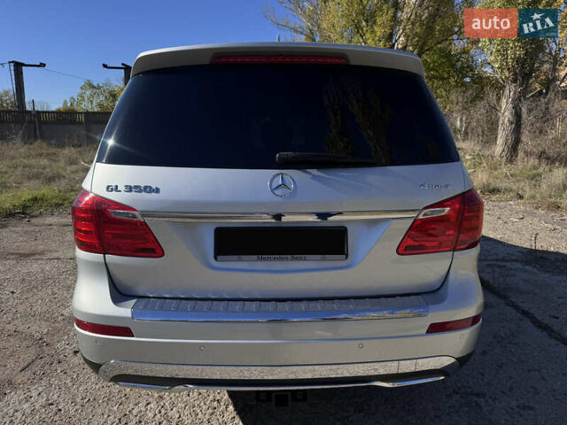 Мерседес ГЛ-класс 2013 в Белгород-Днестровском на Automoto.ua Серый Мерседес ГЛ-класс, объемом двигателя 3 л и пробегом 249 тыс. км за 24500 $, фото 5 на Automoto.ua