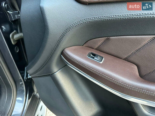 Серый Мерседес ГЛ-класс, объемом двигателя 3 л и пробегом 217 тыс. км за 28450 $, фото 51 на Automoto.ua