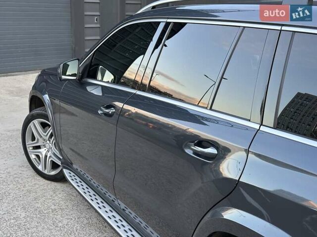 Мерседес ГЛ-Клас 2013 у Києві на Automoto.ua Сірий Мерседес ГЛ-Клас, об'ємом двигуна 3 л та пробігом 215 тис. км за 24650 $, фото 26 на Automoto.ua