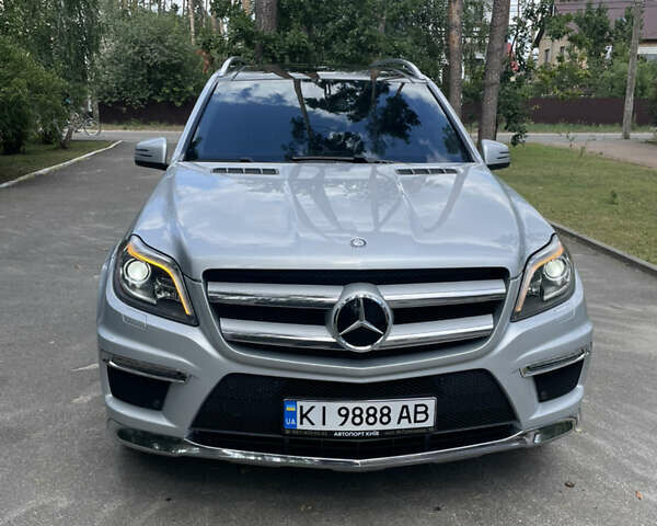 Сірий Мерседес ГЛ-Клас, об'ємом двигуна 4.66 л та пробігом 152 тис. км за 32000 $, фото 1 на Automoto.ua