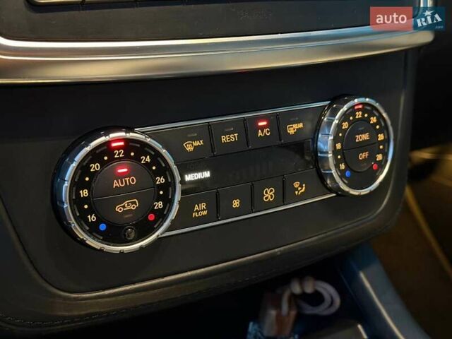 Серый Мерседес ГЛ-класс, объемом двигателя 4.66 л и пробегом 240 тыс. км за 22500 $, фото 64 на Automoto.ua