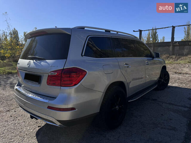 Мерседес ГЛ-класс 2013 в Одессе на Automoto.ua Серый Мерседес ГЛ-класс, объемом двигателя 3 л и пробегом 240 тыс. км за 15000 $, фото 6 на Automoto.ua
