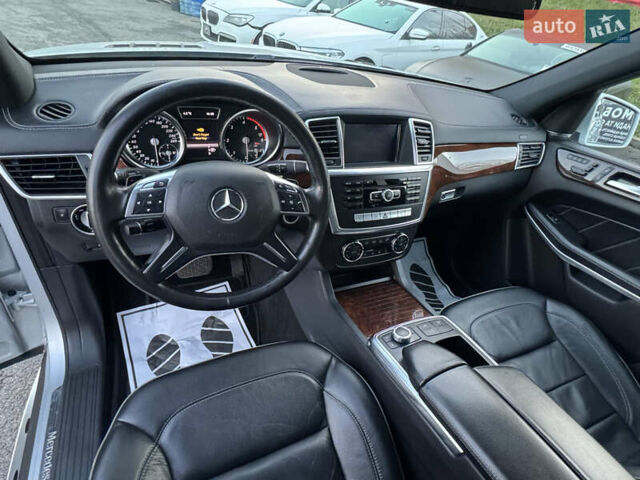 Серый Мерседес ГЛ-класс, объемом двигателя 3 л и пробегом 226 тыс. км за 24400 $, фото 15 на Automoto.ua