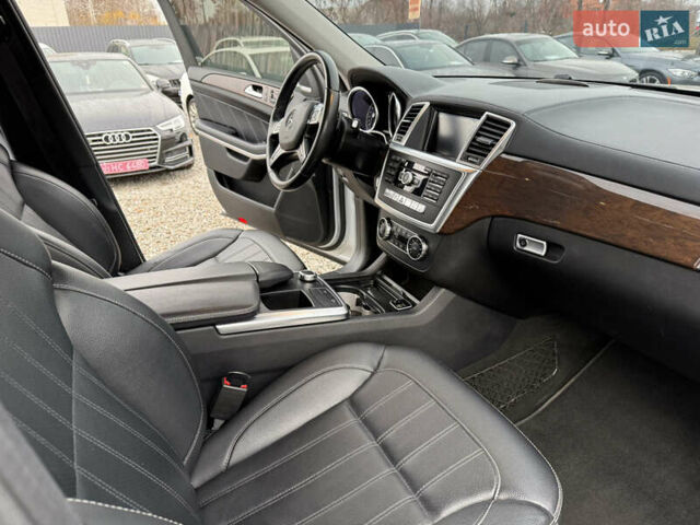 Серый Мерседес ГЛ-класс, объемом двигателя 4.66 л и пробегом 225 тыс. км за 19999 $, фото 23 на Automoto.ua