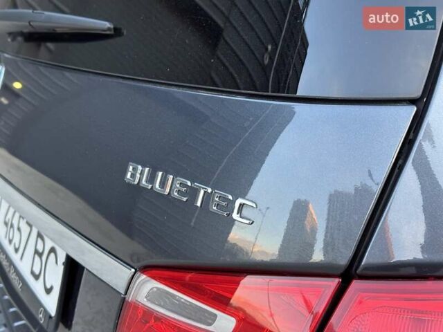 Мерседес ГЛ-Клас 2013 у Києві на Automoto.ua Сірий Мерседес ГЛ-Клас, об'ємом двигуна 3 л та пробігом 215 тис. км за 24650 $, фото 17 на Automoto.ua