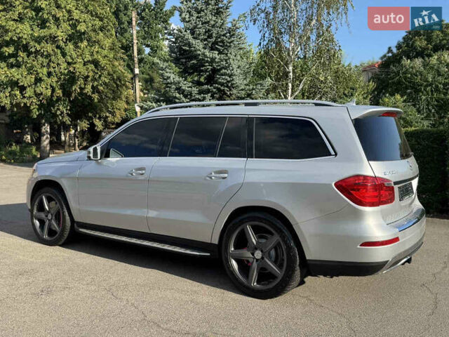 Сірий Мерседес ГЛ-Клас, об'ємом двигуна 4.7 л та пробігом 220 тис. км за 24000 $, фото 7 на Automoto.ua
