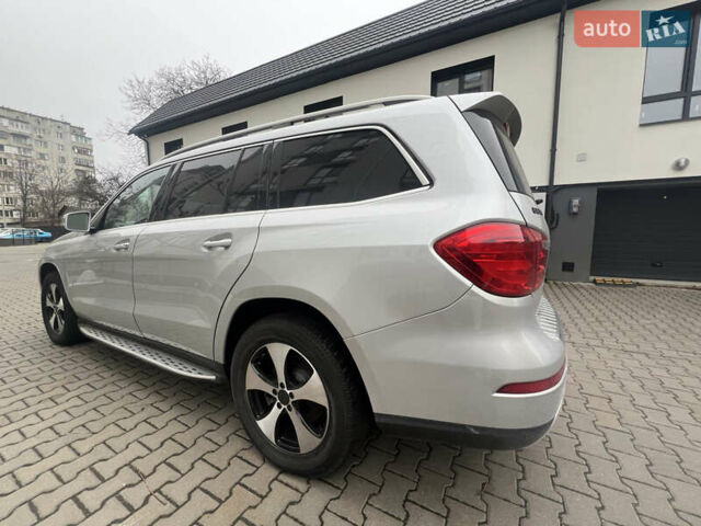 Серый Мерседес ГЛ-класс, объемом двигателя 3 л и пробегом 153 тыс. км за 23700 $, фото 6 на Automoto.ua