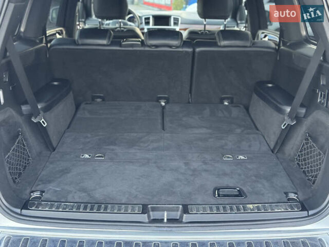 Серый Мерседес ГЛ-класс, объемом двигателя 3 л и пробегом 226 тыс. км за 24400 $, фото 26 на Automoto.ua