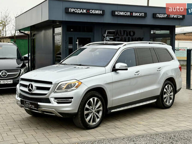 Серый Мерседес ГЛ-класс, объемом двигателя 3 л и пробегом 272 тыс. км за 21888 $, фото 1 на Automoto.ua