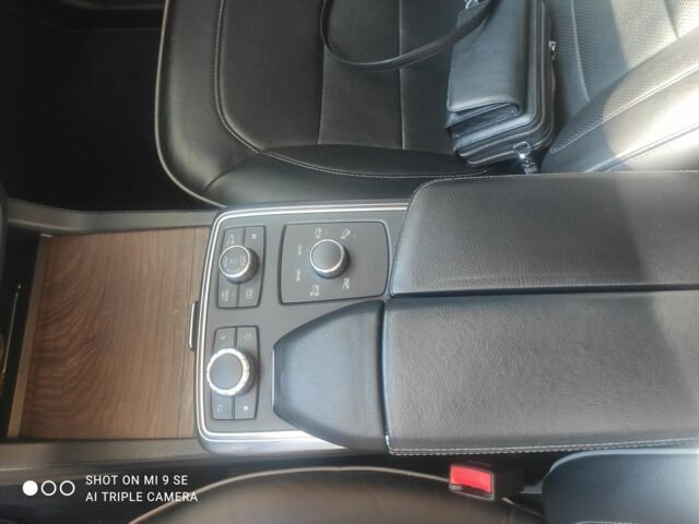 Серый Мерседес ГЛ-класс, объемом двигателя 3 л и пробегом 202 тыс. км за 29500 $, фото 4 на Automoto.ua