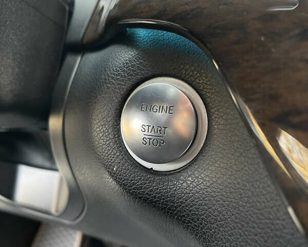 Серый Мерседес ГЛ-класс, объемом двигателя 3 л и пробегом 240 тыс. км за 22900 $, фото 26 на Automoto.ua