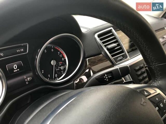 Серый Мерседес ГЛ-класс, объемом двигателя 4.7 л и пробегом 281 тыс. км за 21500 $, фото 92 на Automoto.ua