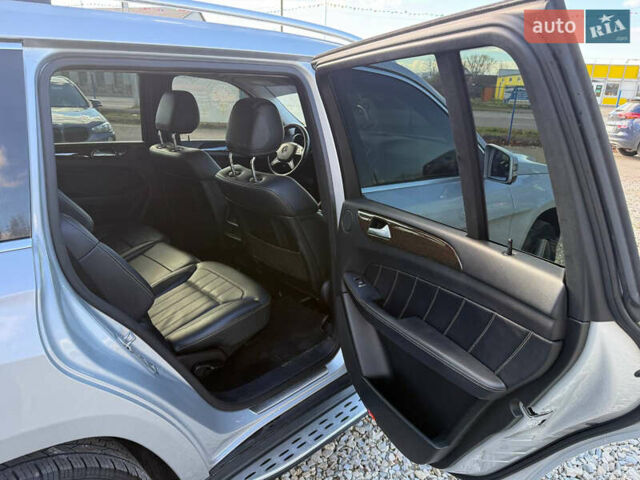 Мерседес ГЛ-класс 2014 в Коломые на Automoto.ua Серый Мерседес ГЛ-класс, объемом двигателя 3 л и пробегом 199 тыс. км за 25699 $, фото 30 на Automoto.ua