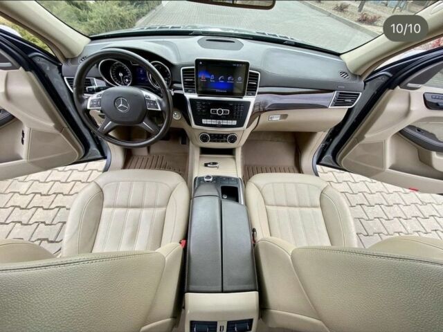 Серый Мерседес ГЛ-класс, объемом двигателя 3 л и пробегом 225 тыс. км за 24000 $, фото 2 на Automoto.ua