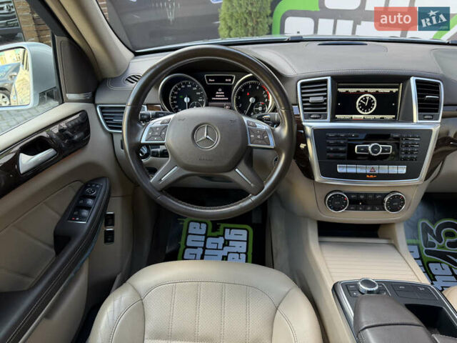 Сірий Мерседес ГЛ-Клас, об'ємом двигуна 4.66 л та пробігом 158 тис. км за 18990 $, фото 17 на Automoto.ua